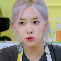 Chaeyoung_Cô