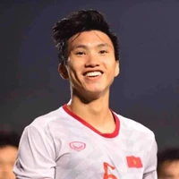 văn hậu