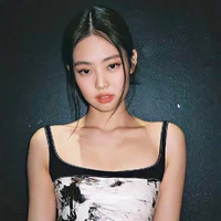 Kim Jennie (Em)