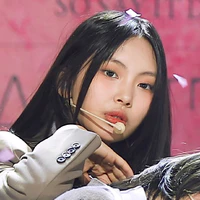 Lee Hyein (이혜인)
