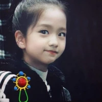 Kim Jisoo *Nàng*lúc nhỏ*5tuổi