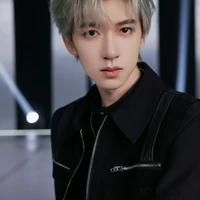 Hạ Tuấn Lâm(Chen)