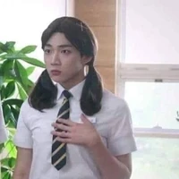 cô bán hàng bên đường