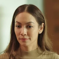 Hiệu trưởng Potjanee ( Mẹ Tin )