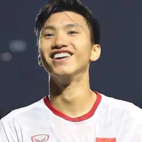 V. Hậu