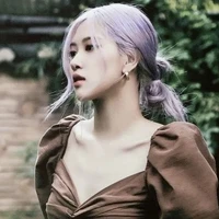 𝙋𝙝𝙖́𝙘 𝙏𝙝𝙖́𝙞 𝘼𝙣𝙝 [ Cô ba ]