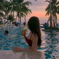 Hạ Tú Anh