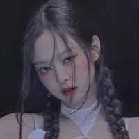 Kim Jennie = Em gái Namjoon