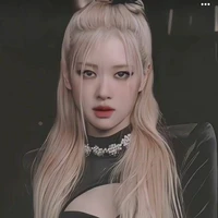 Park Chaeyoung = Em gái Jimin