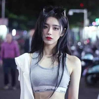 La Ngọc Sương/@badgirl