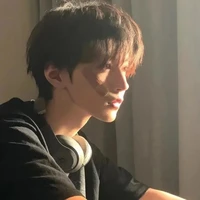 Phong _ anh họ Nguyệt