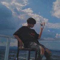 Lê  Hoàng Kiên