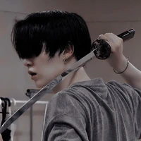 T/g umê K-pop:333