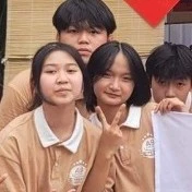 -Lớp như cc, tao thề-