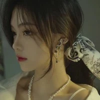 Đỗ Huyền Diệu Linh