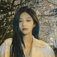 Vương Dịch<bff cô>