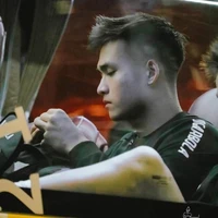 Bùi Hoàng Việt Anh/hệ tự do