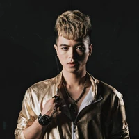 QUÁCH VIỆT HOÀI