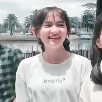 Ngô Thảo Nguyên • Nguyên Ngu Ngơ •