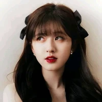 Triệu Lộ Tư  (mẹ 🦊🐰)