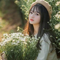 Trần Hạ Nguyệt  ( nữ9)