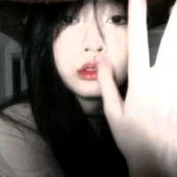 Lẫm Hạ Quỳnh Nghi - Nisge.