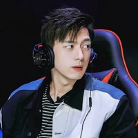 Hàn Thương Ngôn- Thần Gun