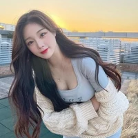 Lý Hồng Lam-bff nu9
