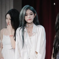 Vương Dịch - em ấy