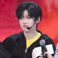 Tống Á Hiên