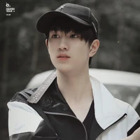 Ngao Tử Dật_ GV Thể dục