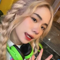 Anh Đào [@𝐒𝐚𝐦𝐦𝐲 🦈]