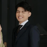 Mạnh Vũ ( MV / bạn Suri )