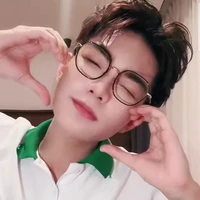 Tân