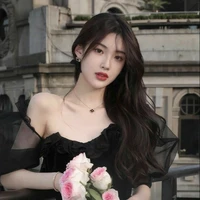 Tiểu Linh Nhi - Bạn thân của Trà