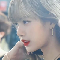 lisa ( cô)