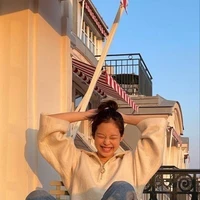 Jennie Kim( em)