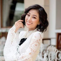 HÀ TRINH