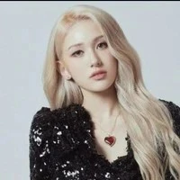 Jeon Somi"Y"