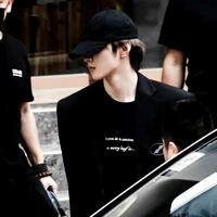 Lưu Diệu Văn _Anh Ta_