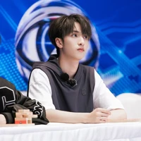 Nghiêm Hạo Tường _Anh_ 🐻