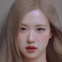 Chaeyoung - nàng