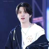 Min Yoongi-Hắn