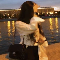 Nguyễn Huỳnh Đào Vi/L_Vee