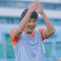 Chinh Trắng