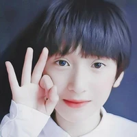 Nghiêm Hạo Tường-Bé