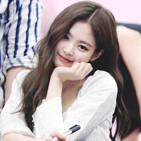 Jennie (J)
