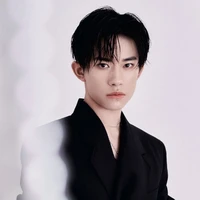 Dịch Dương Thiên Tỉ