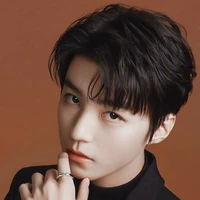 Vương Tuấn Khải