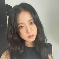 Jisoo(Cô)